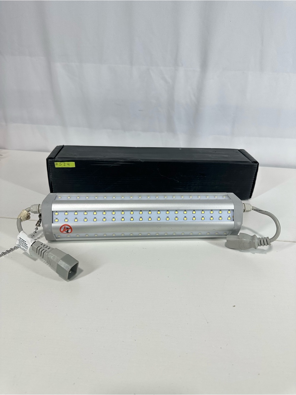 #524 37262 Skyline LED PictureCube Light Cracked, Tested & Working See Photos